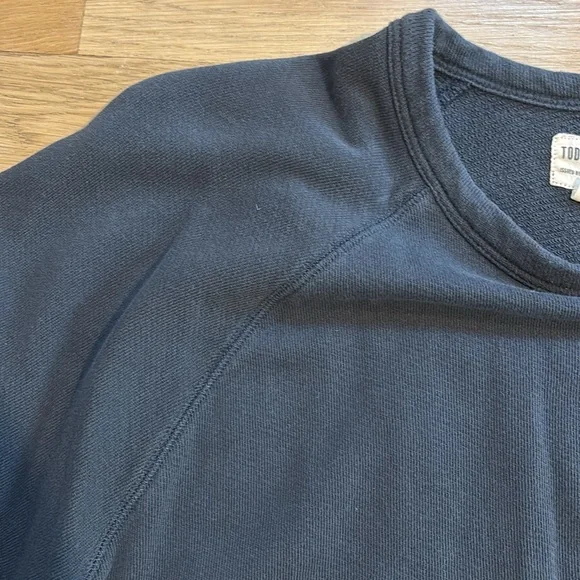 Todd Snyder sweatshirt - Picture 3 of 5
